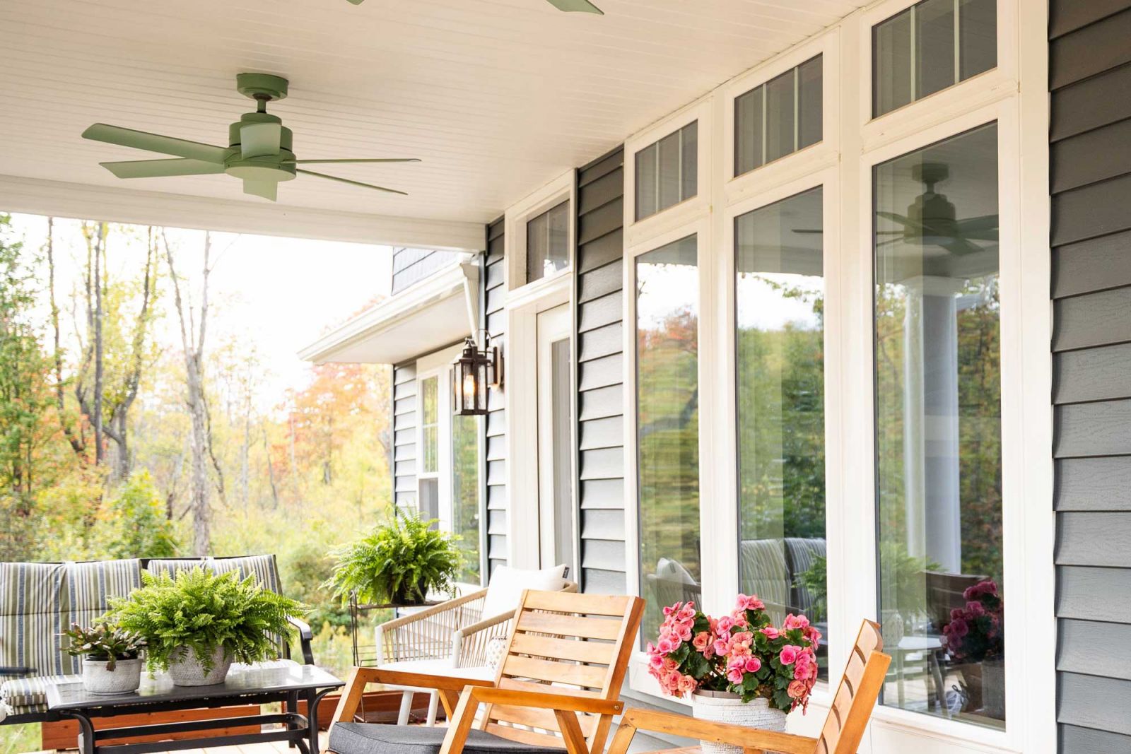 aspect-white-casement